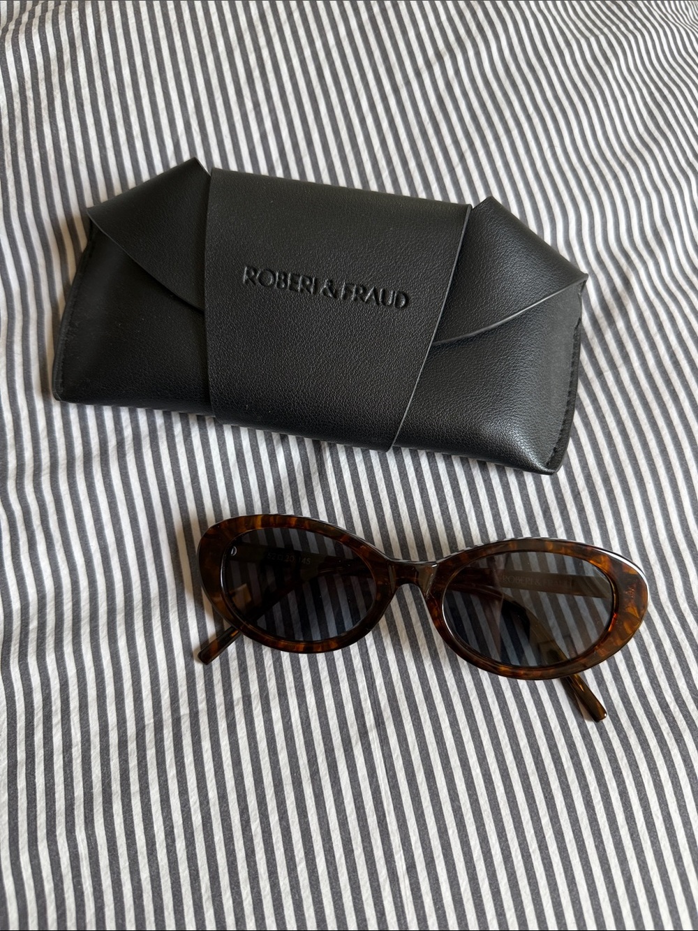 Roberi & Fraud Brown Betty Sunglasses in Tortoise